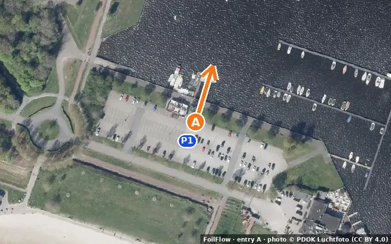 Aerial photo of entry A at Haren (2): the arrow points onto the water, P = car parks